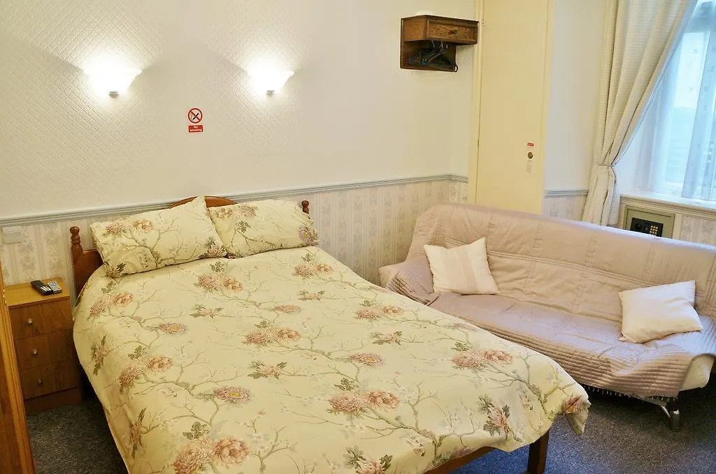 The Captain Guesthouse Scarborough 3*,  United Kingdom