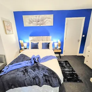 Aparthotel Premier - Burford Road